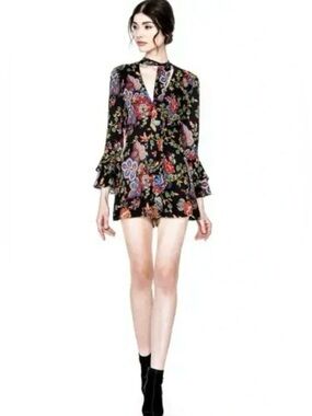 Alice + Olivia Macall Boho Floral Bell sleeve Romper     Sz 2